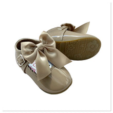 Load image into Gallery viewer, Camel Melia Bow Shoes - Infant 3 To 8
