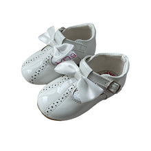Load image into Gallery viewer, Melia White Ribbon Bow Shoes - Infant 3 To 8
