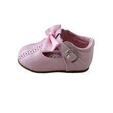 Load image into Gallery viewer, Melia Pink Ribbon Bow Shoes - Infant 3 To 8
