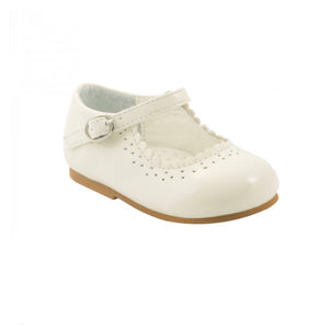 Cream Sevva Classic Shoes - Infant 2 To 8