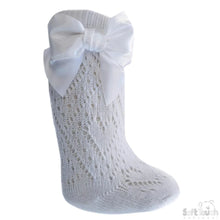 Load image into Gallery viewer, White Pelerine Knee High Bow Socks - Newborn To Age 6
